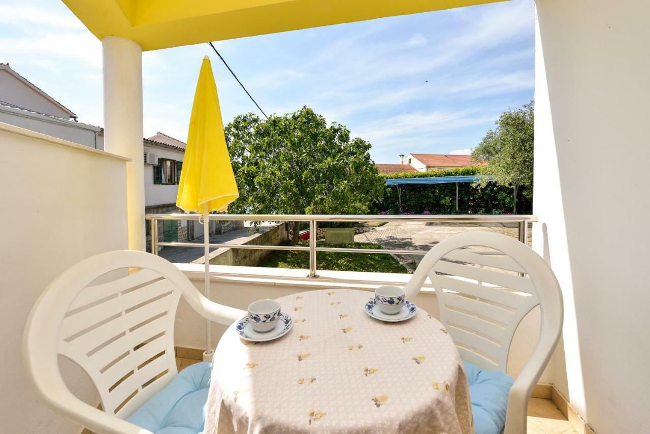 Apartments Ana Petrčane Extérieur photo