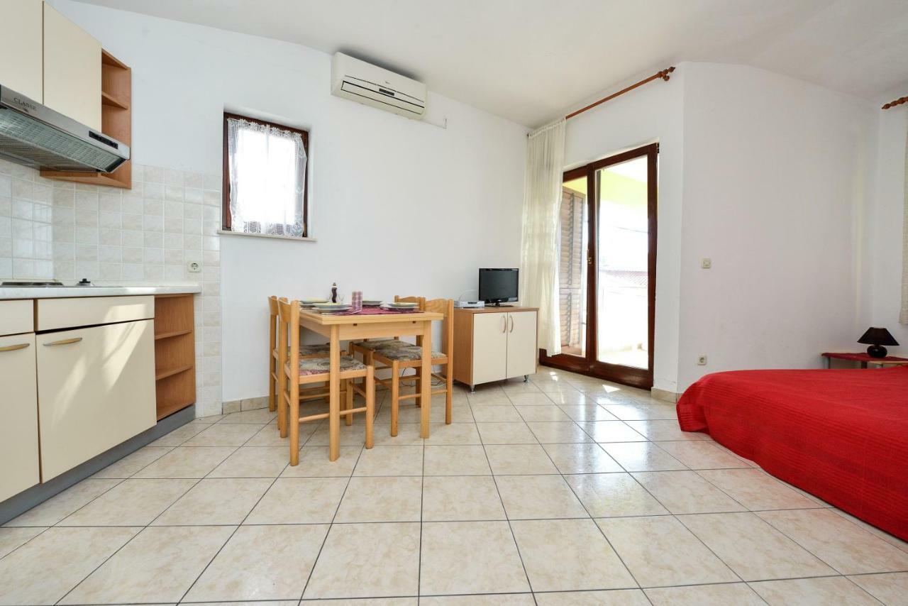 Apartments Ana Petrčane Extérieur photo